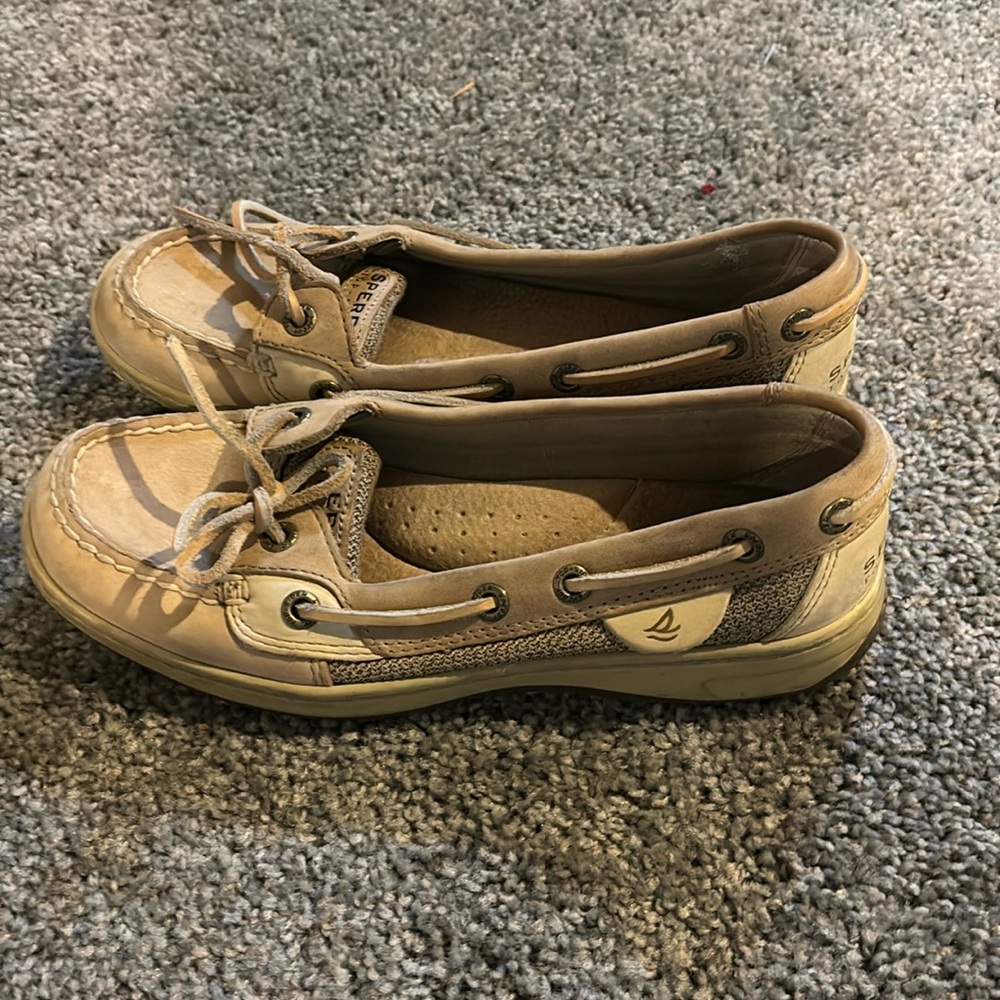 Women’s sperry topsider